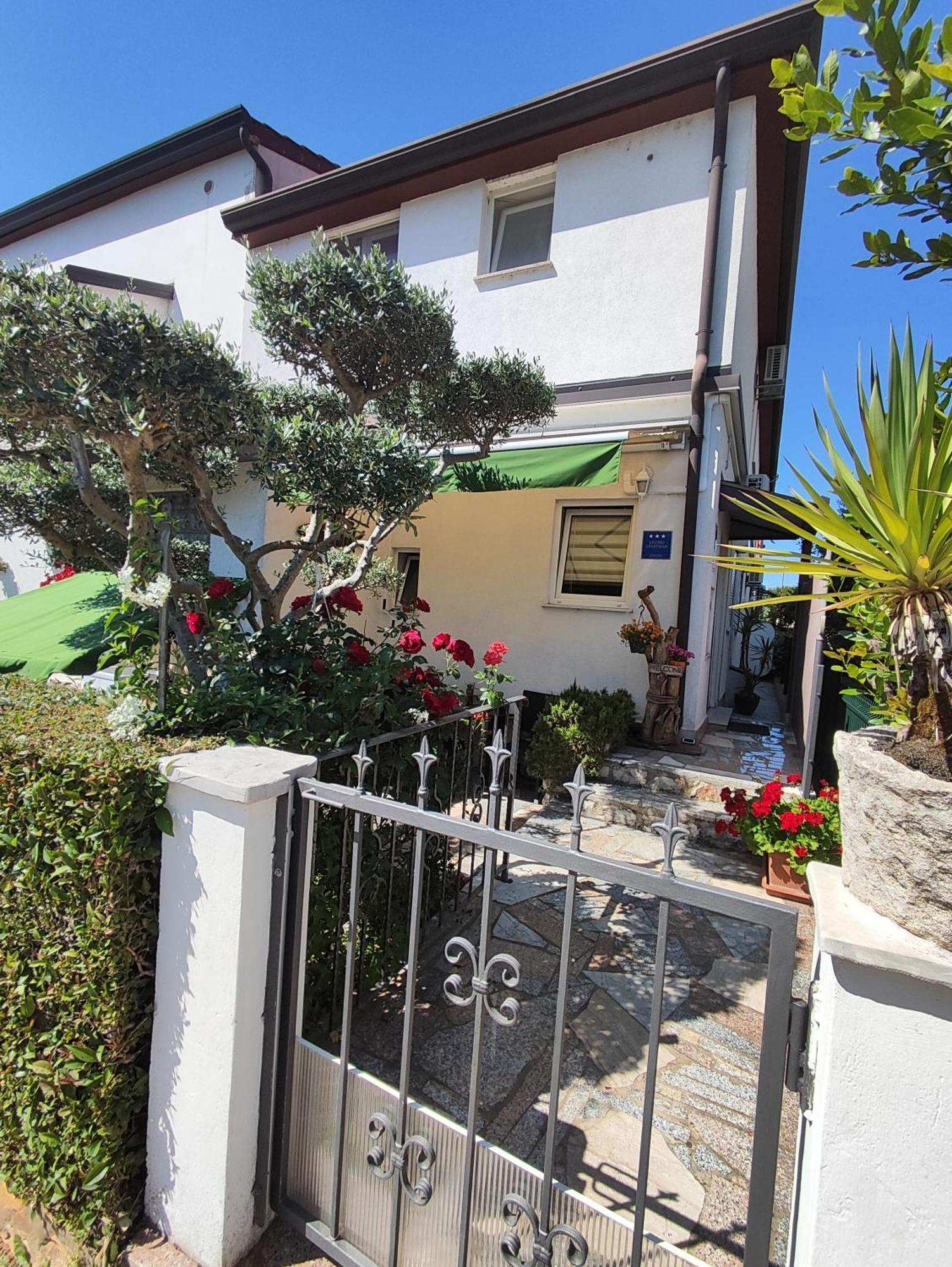 Susy Apartment Umag Exterior foto